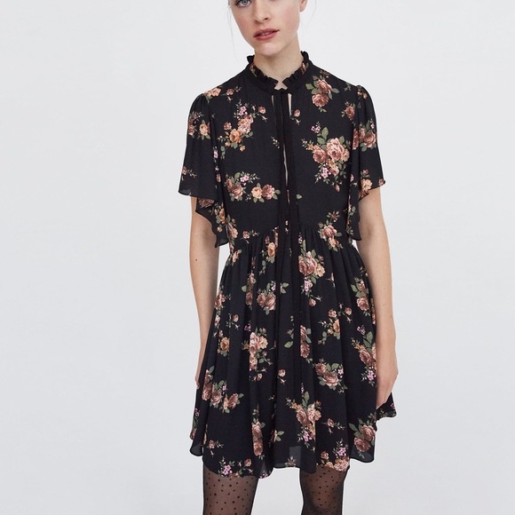 Flutter sleeve dark floral minidress - Picture 2 of 5